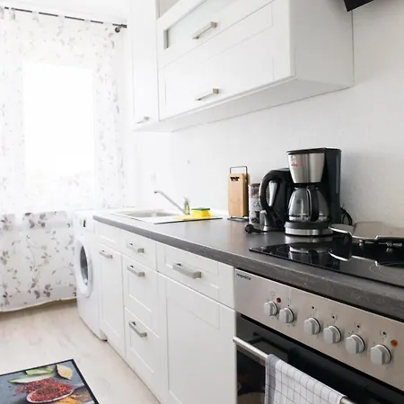 T&k Near Messe Fair Trade Düsseldorf Und Airport 2a Apartamento *