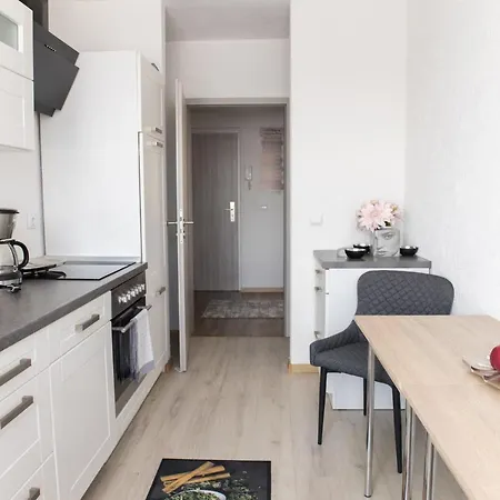 Apartmán T&k Near Messe Fair Trade Duesseldorf Und Airport 2a *