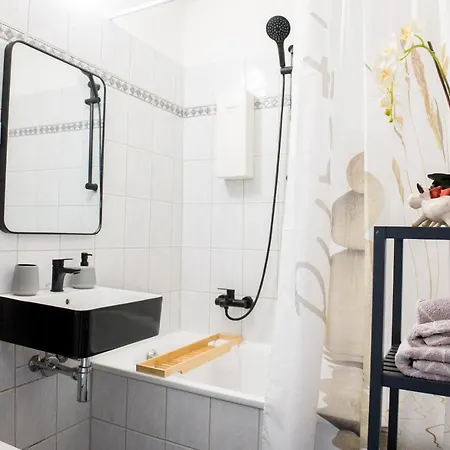 T&k Near Messe Fair Trade Duesseldorf Und Airport 2a