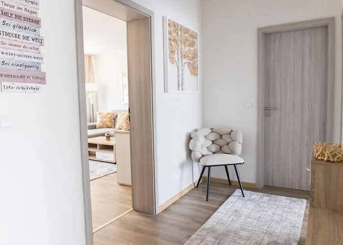 T&k Near Messe Fair Trade Duesseldorf Und Airport 2a Appartement *