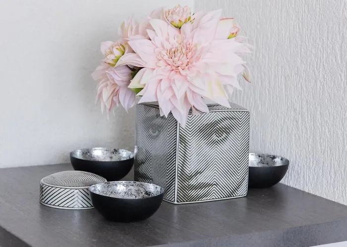 T&k Near Messe Fair Trade Duesseldorf Und Airport 2a *